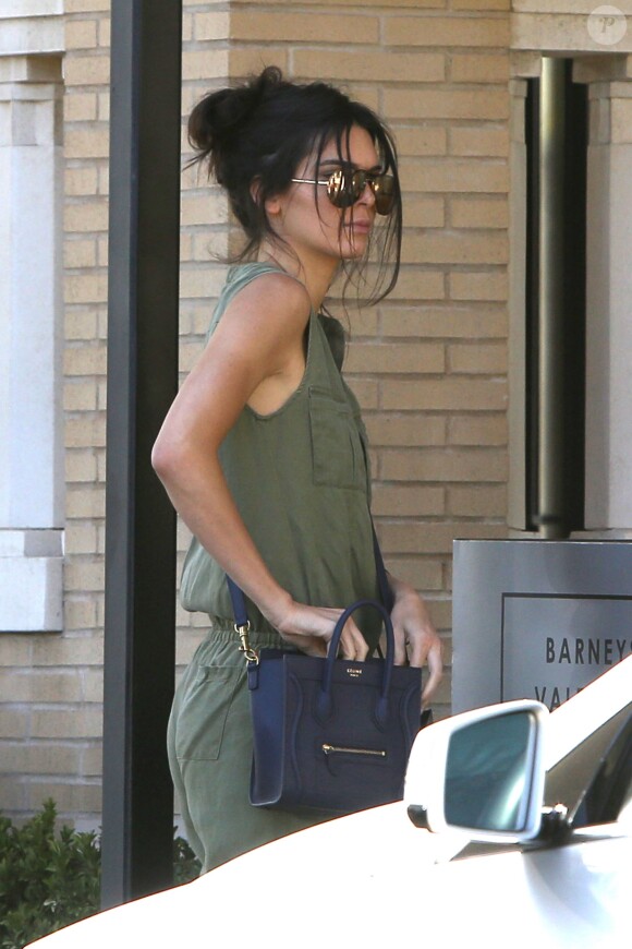 Kendall Jenner à Barneys New York à Beverly Hills, Los Angeles, le 20 avril 2015.