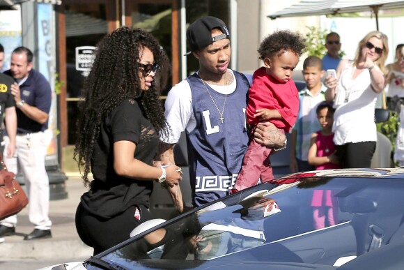 Blac Chyna, Tyga et leur fils King Cairo à Calabasas, Los Angeles. Mars 2014.