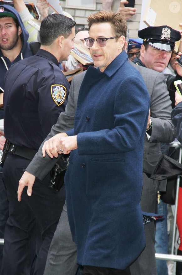 Robert Downey Jr. arrive au Late Show with David Letterman à New York le 24 avril 2015.