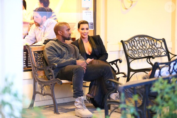 Kim Kardashian et Kanye West au restaurant Shibuya Sushi à Calabasas, le 30 avril 2015.