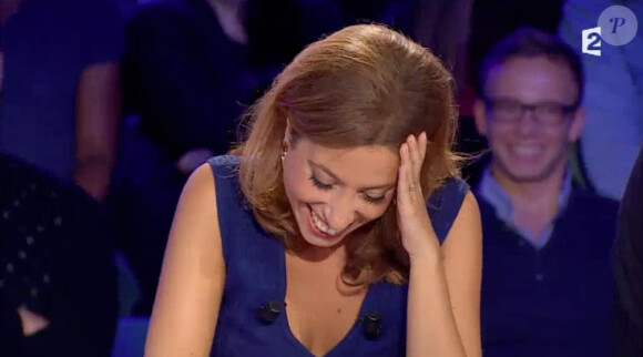 Léa Salamé, très gênée par la drague lourdingue de Jean-Pierre Mocky - On n'est pas couché sur France 2, samedi 2 mai 2015.
