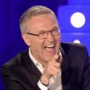Laurent Ruquier hilare - Léa Salamé, très gênée par la drague lourdingue de Jean-Pierre Mocky - On n'est pas couché sur France 2, samedi 2 mai 2015.