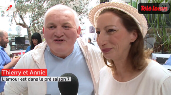 Thierry et Annie (saison 7) - A l'occasion des 10 ans de L'amour est dans le pré, d'anciens candidats emblématiques du programme ont été réunis pour une séance photo. Télé-Loisirs a assisté à cette réunion de famille. Le 4 mai 2015.