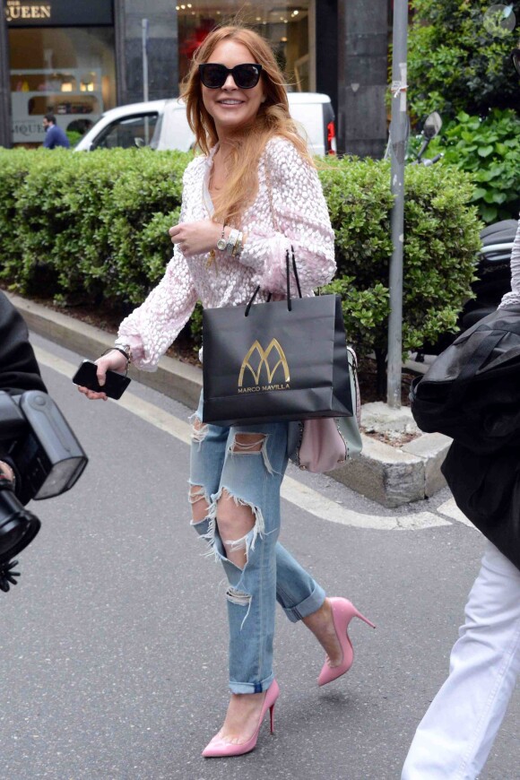 Lindsay Lohan à la sortie de la boutique John Richmond à Milan, le 29 avril 2015