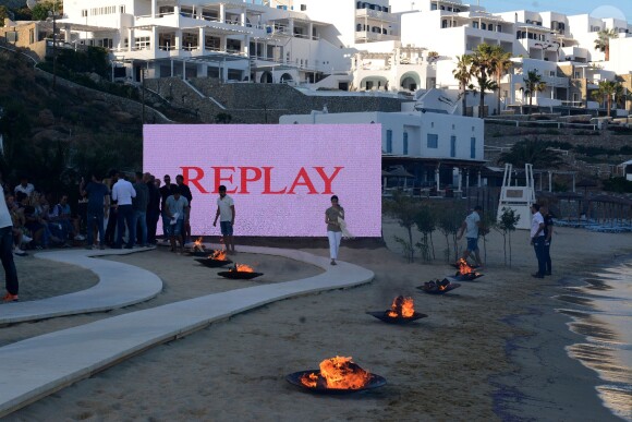 Défilé Replay à Mykonos le 8 mai 2015