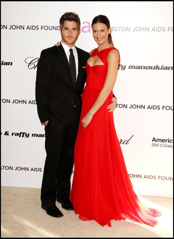 Dave et Odette Annable lors de la soirée Elton John pour les 19ème Annual Academy Awards à Los Angeles, le 27 février 2011