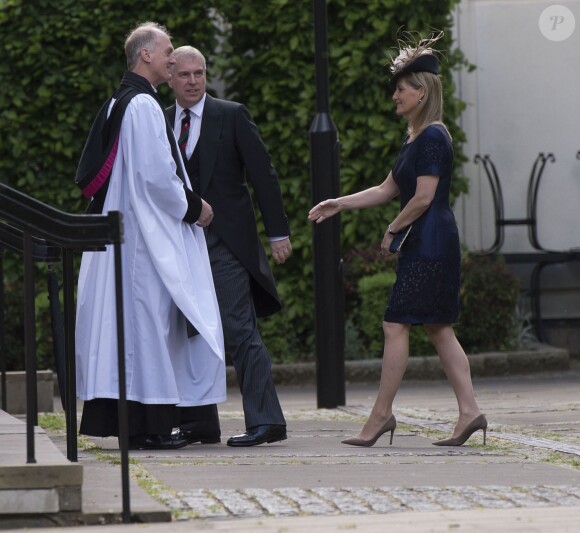 Le prince Andrew, duc d'York, et la comtesse Sophie de Wessex lors d'un service commémoratif pour le 8e duc de Wellington, Arthur Valerian Wellesley, le 12 mai 2015 à Londres