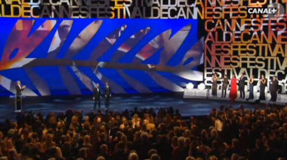 La cérémonie d'ouverture du 68e Festival de Cannes le 13 mai 2015 : les présidents du jury Joel et Ethan Coen, qui ont le droit à une standing ovation