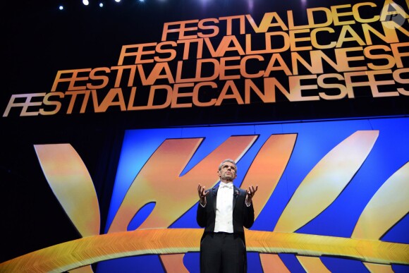 Lambert Wilson lors de la cérémonie d'ouverture du 68e Festival du film de Cannes le 13 mai 2013.