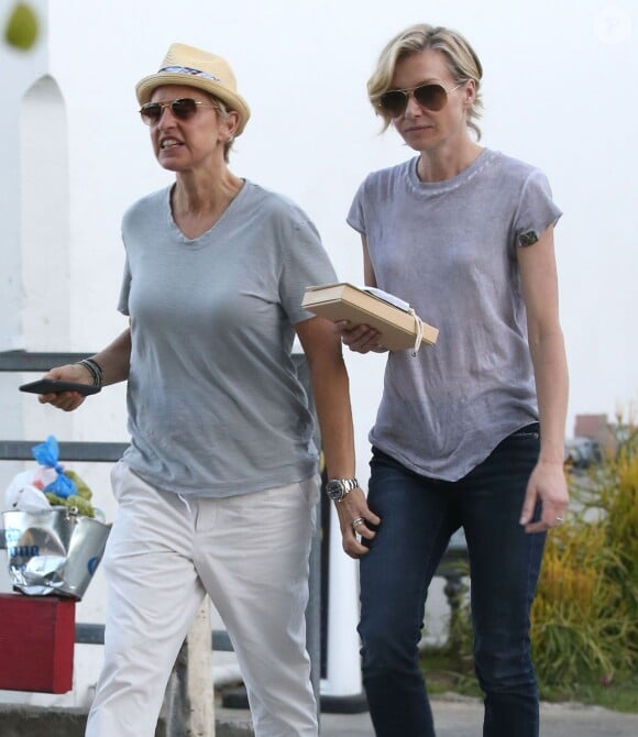 Exclusif - Ellen DeGeneres et sa femme Portia de Rossi se rendent à l'hôpital Cedars Sinai avant d'aller dîner à West Hollywood, le 25 mars 2015.
