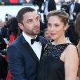 Alysson Paradis enceinte et son compagnon Guillaume Gouix - Montée des marches du film "Inside Out" (Vice-Versa) lors du 68e Festival International du Film de Cannes, le 18 mai 2015.