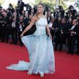 Nina Agdal - Montée des marches du film "Inside Out" (Vice-Versa) lors du 68e Festival International du Film de Cannes, le 18 mai 2015.