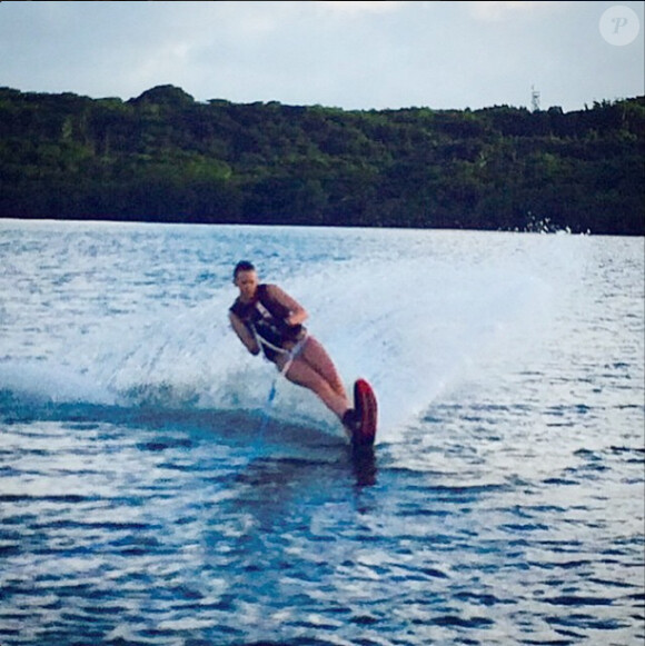 Pauline Ducruet, fille de la princesse Stéphanie de Monaco, en vacances à l'Île Maurice en février 2015. Photo Instagram.