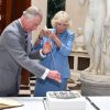 Le prince Charles et Camilla Parker Bowles en visite officielle en Irlande du Nord le 21 mai 2015, où ils ont notamment inauguré après rénovation la maison Mount Stewart, et visité la communauté Corrymeela et le château Hillsborough