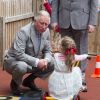 Le prince Charles en visite dans un centre communautaire à Belfast, le 21 mai 2015