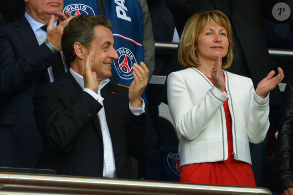 Nicolas Sarkozy lors du dernier match de la saison du Paris Saint-Germain au Parc des Princes le 23 mai 2015 face à Reims à Paris