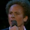 Simon & Garfunkel - Bridge over Troubled Water (chanté par Art Garfunkel) - live à Central Park, New York 1981.