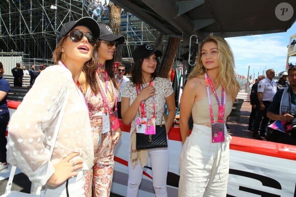 Hayley Baldwin, Kendall Jenner, Bella Hadid et Gigi Hadid - People au Grand Prix de formule 1 de Monaco le 24 mai 2015