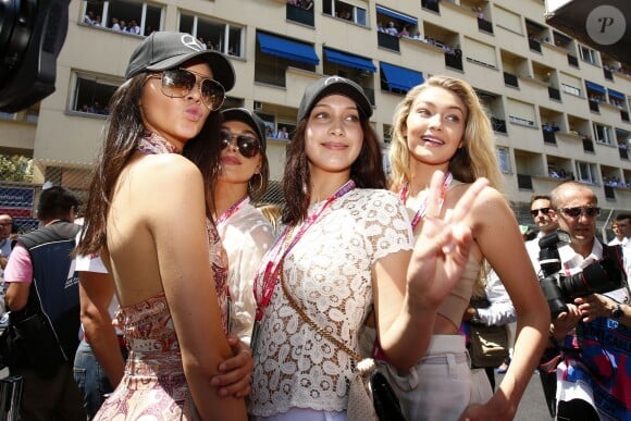 Kendall Jenner, Gigi Hadid et Bella Hadid - People au Grand Prix de formule 1 de Monaco. le 24 mai 2015. 