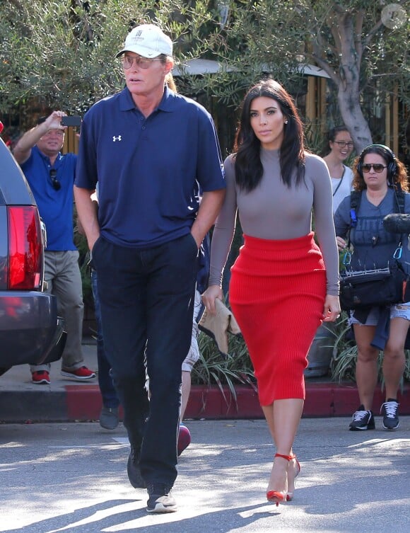 Bruce Jenner avec Kim Kardashian à Los Angeles, le 20 octobre 2014.