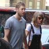 Taylor Swift et son petit ami Calvin Harris sortent d'un restaurant à New York, le 28 mai 2015