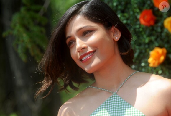 Freida Pinto lors du 8e tournoi de Polo Veuve Clicquot près de New York le 30 mai 2015
