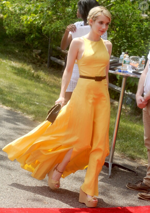 Emma Roberts lors du 8e tournoi de Polo Veuve Clicquot près de New York le 30 mai 2015