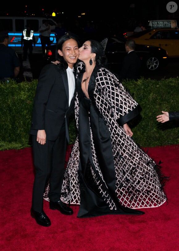Lady Gaga et Alexander Wang - Soirée Costume Institute Gala 2015 (Met Ball) au Metropolitan Museum célébrant l'ouverture de Chine: à travers le miroir à New York, le 4 mai 2015. 