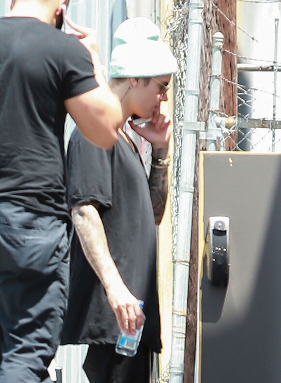 Semi-Exclusif - Justin Bieber dans les rues de Hollywood, le 29 mai 2015