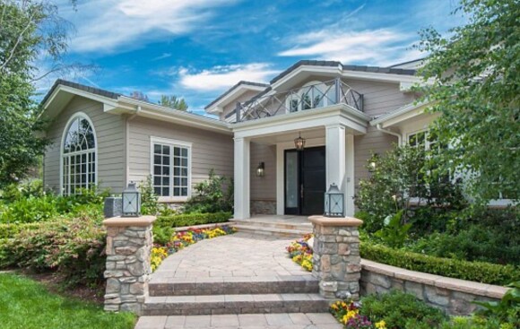 L'actrice Denise Richards a mis en vente sa villa de Los Angeles pour 7,7 millions de dollars