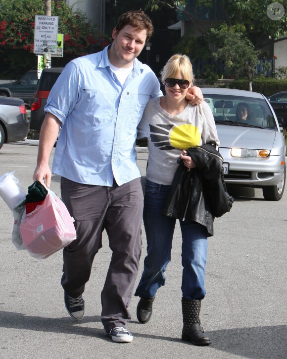 Anna Faris et son mari Chris Pratt à West Hollywood le 8 décembre 2012.