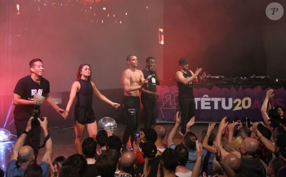 Brahim Zaibat sur scène - Soirée des 20 ans de Têtu au YoYo à Paris, le 6 juin 2015. 