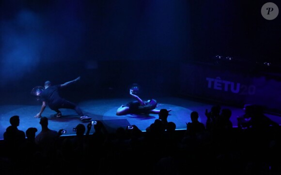 Brahim Zaibat sur scène - Soirée des 20 ans de Têtu au YoYo à Paris, le 6 juin 2015. 