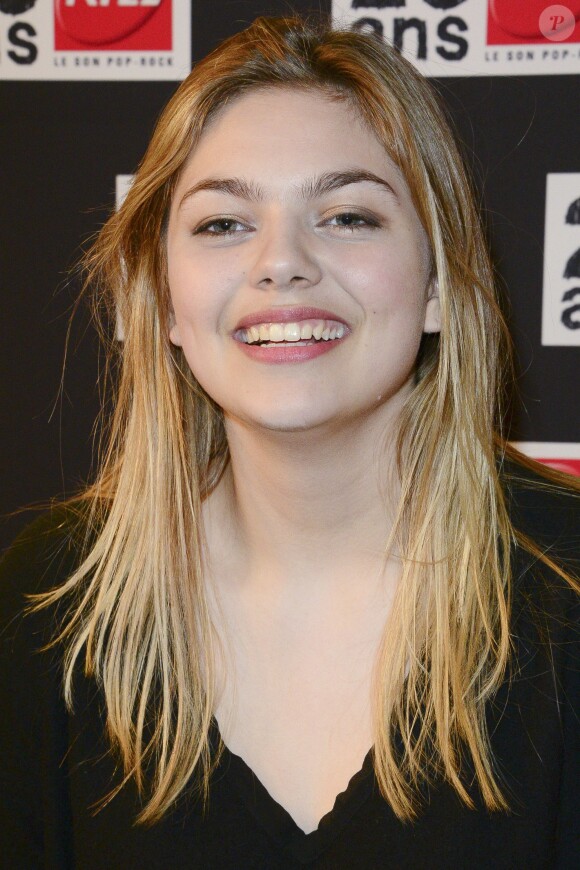 La chanteuse Louane à la soirée des 20 ans RTL2 à Paris le 26 mars 2015.