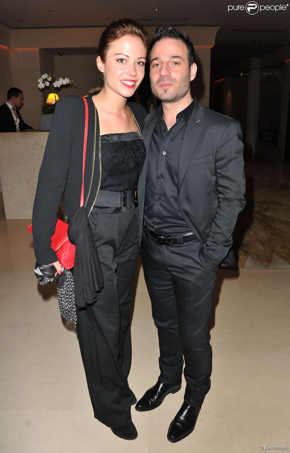 Dounia Coesens et Mario Barravecchia (Star Academy 1) - Sortie des artistes après la remise des Prix Romy Schneider et Patrick Dewaere à l&#039;hôtel Hyatt à Paris, le 11 mars 2013.
