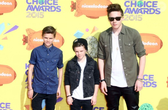 Romeo, Brooklyn et Cruz Beckham lors des Kids' Choice Awards à Inglewood, le 28 mars 2015