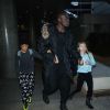 Seal arrive avec ses enfants à l'aéroport de LAX à Los Angeles, le 29 mars 2015 
