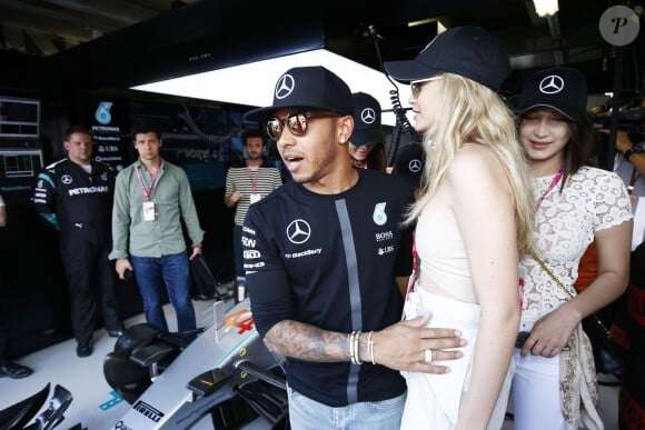 Lewis Hamilton, Gigi Hadid et Bella Hadid - People au grand Prix de Formule 1 de Monaco le 24 mai 2015 