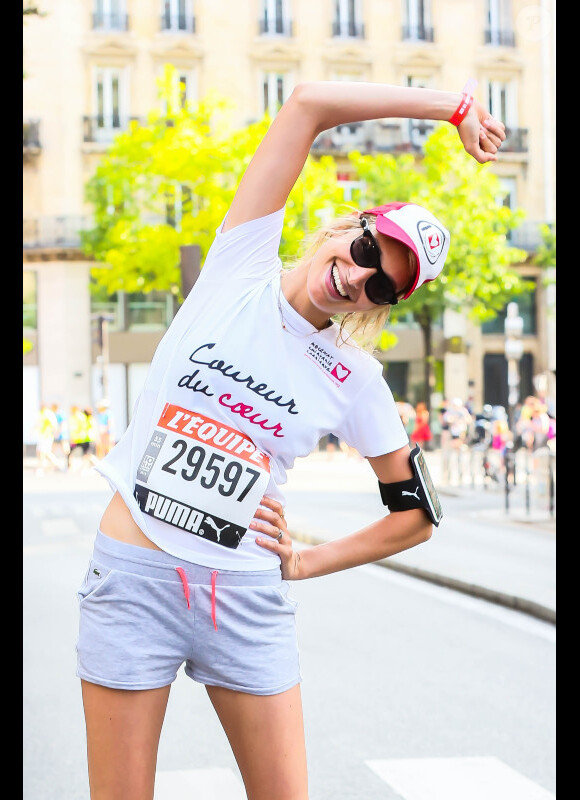 Pauline Lefèvre lors des 10 km L'Equipe sous les couleurs de Mécénat Chirurgie Cardiaque à Paris le 14 juin 2015