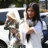 Kylie Jenner fait du shopping chez Fred Segal avec une amie à West Hollywood, le 17 juin 2015.  Kylie Jenner is spotted visiting Fred Segal in West Hollywood, California with a friend on June 17, 2015.17/06/2015 - West Hollywood