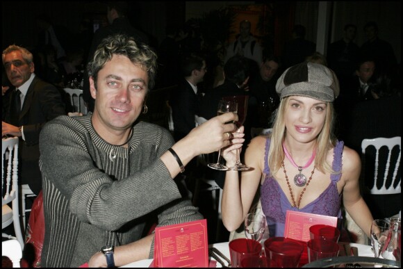 Eve Angeli et Michel au gala First Round au profit de l'association Laurette Fugain, à Paris, le 8 février 2005.