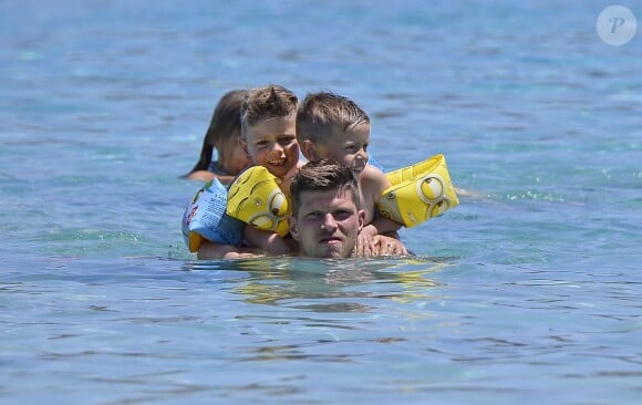 Klaas-Jan Huntelaar et ses enfants en vacances à Ibiza le 20 juin 2015
