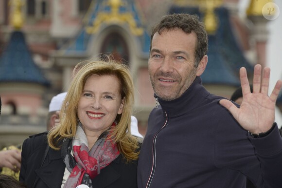 Valérie Trierweiler et Marc-Emmanuel - Lancement de la campagne "Vacances d'été 2015" du Secours Populaire à Disneyland Paris. Le 16 mai 2015 