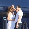 Mariah Carey retourne à bord de l'Arctic yacht à avec des amis et son nouveau compagnon James Packer, le 24 juin 2015