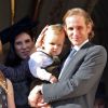 La princesse Caroline de Hanovre avec son fils aîné Andrea Casiraghi, son épouse Tatiana Santo Domingo et leur fils Sacha au balcon du palais princier à Monaco le 19 novembre 2014 lors de la Fête nationale monégasque. Le couple a eu son deuxième enfant, une fille prénommée India, le 12 avril 2015.