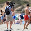 Exclusif - Benjamin Machet (Les Anges 6), Shanna et Barbara (Les Anges 7) sur le tournage de l'émission Les Vacances des Anges sur la plage à Formentera, le 17 juin 2015.