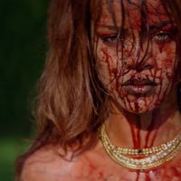 Rihanna : Divine, mortelle, sanglante dans le clip 'Bitch Better Have My Money'