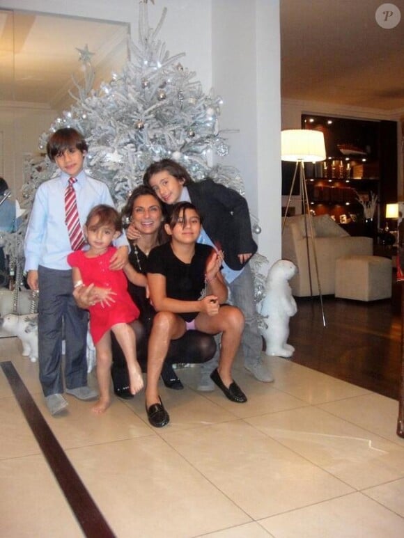 Maud Versini et ses enfants - Photo postée sur Twitter, juillet 2013