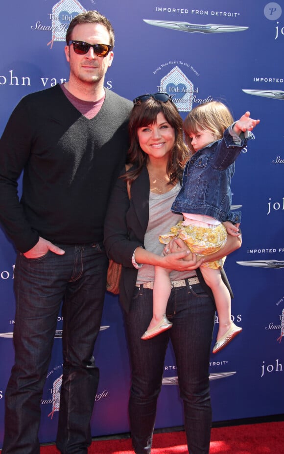 Tiffani Thiessen en famille à Los Angeles, le 10 mars 2013.