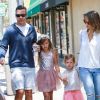 Exclusif - Jessica Alba et son mari Cash Warren sont allés déjeuner avec leurs filles Honor et Haven à Brentwood, le 3 juillet 2015n au restaurant Chipotle